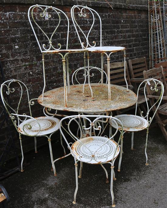 Metal circular garden table & 6 chairs(-)